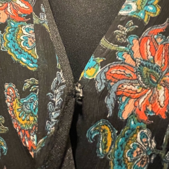 Floral Black Romper - Picture 6 of 16